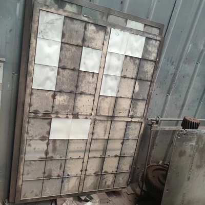 آلة النقش بالضغط المسطح للكرتون 1500 نموذج لقطع القوالب 7.5KW 1500 * 1050