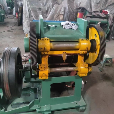آلة النقش بالضغط المسطح للكرتون 1500 نموذج لقطع القوالب 7.5KW 1500 * 1050