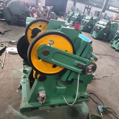 آلة النقش بالضغط المسطح للكرتون 1500 نموذج لقطع القوالب 7.5KW 1500 * 1050