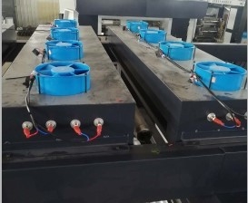 آلة طباعة فلكسوغرافية HJ-61400 عرض 1400 مم 10-70 م / دقيقة السرعة