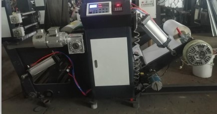 آلة طباعة فلكسوغرافية HJ-61400 عرض 1400 مم 10-70 م / دقيقة السرعة