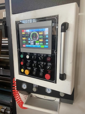 1350mm الشريط المشقق الترجيع عالية السرعة 30g / M2 ~ 350g / M2
