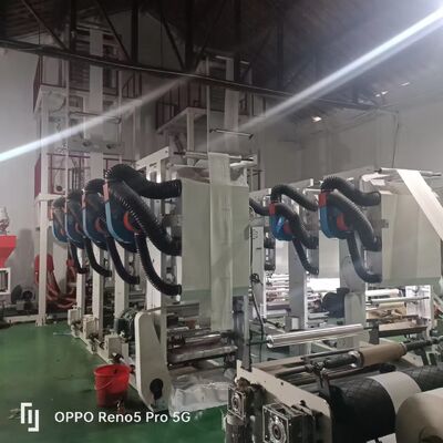 قطر المسمار 55mm 2 أو 65mm 2mm آلة طحن الفيلم الطاقة الإجمالية 11-21kw قدرة الطحن 100 إلى 500 كجم في الساعة لطحن الفيلم البلاستيكي